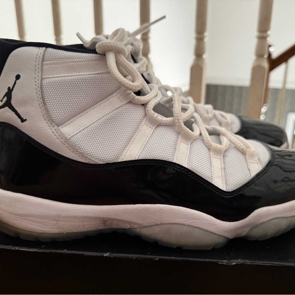 Air Jordan 11 Retro Concorde